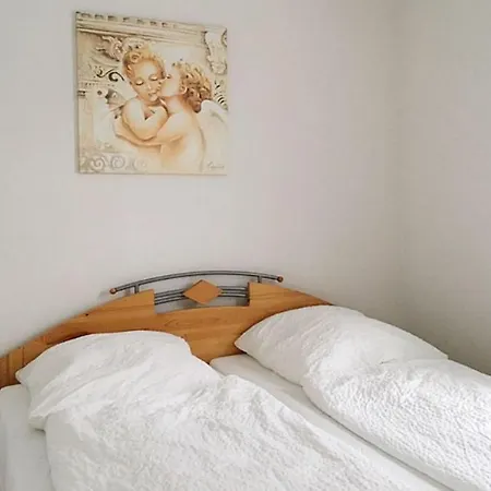 Inselblume 32 - Minimalistische An Der Reiterkoppel * Burg auf Fehmarn